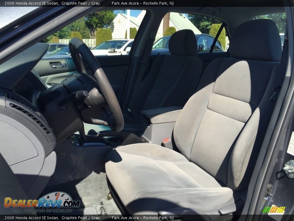 2006 Honda Accord SE Sedan Graphite Pearl / Gray Photo #13