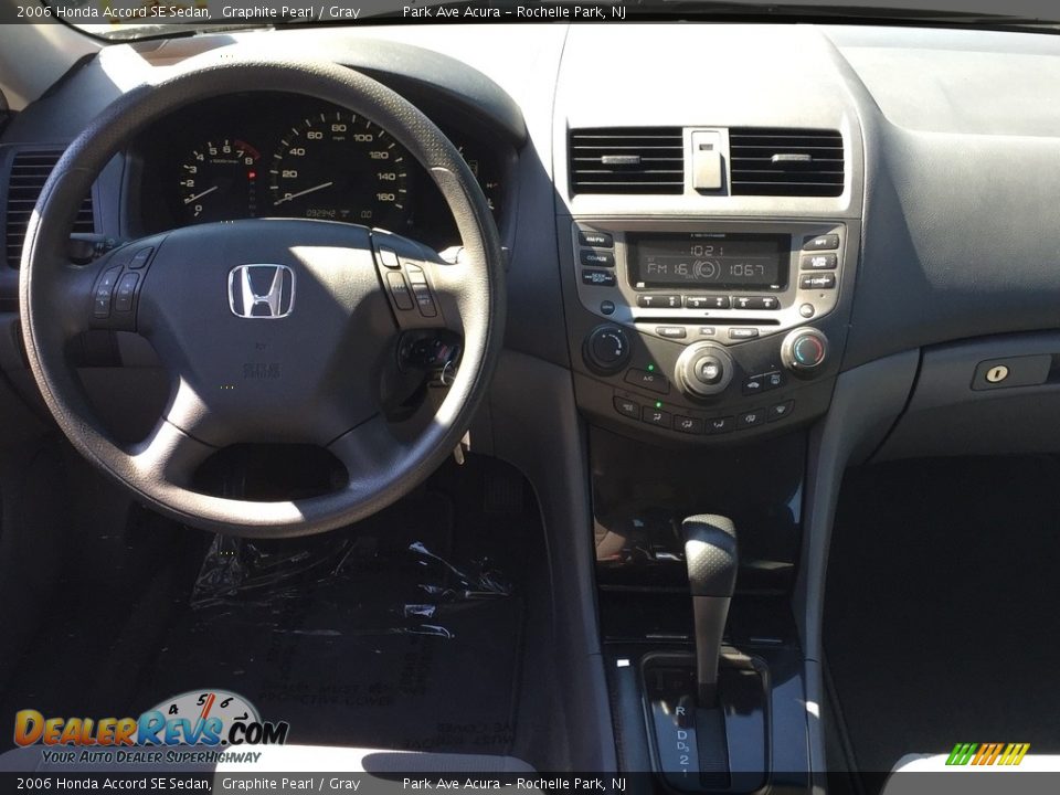 2006 Honda Accord SE Sedan Graphite Pearl / Gray Photo #14