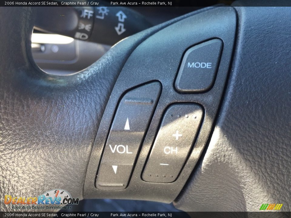 2006 Honda Accord SE Sedan Graphite Pearl / Gray Photo #18