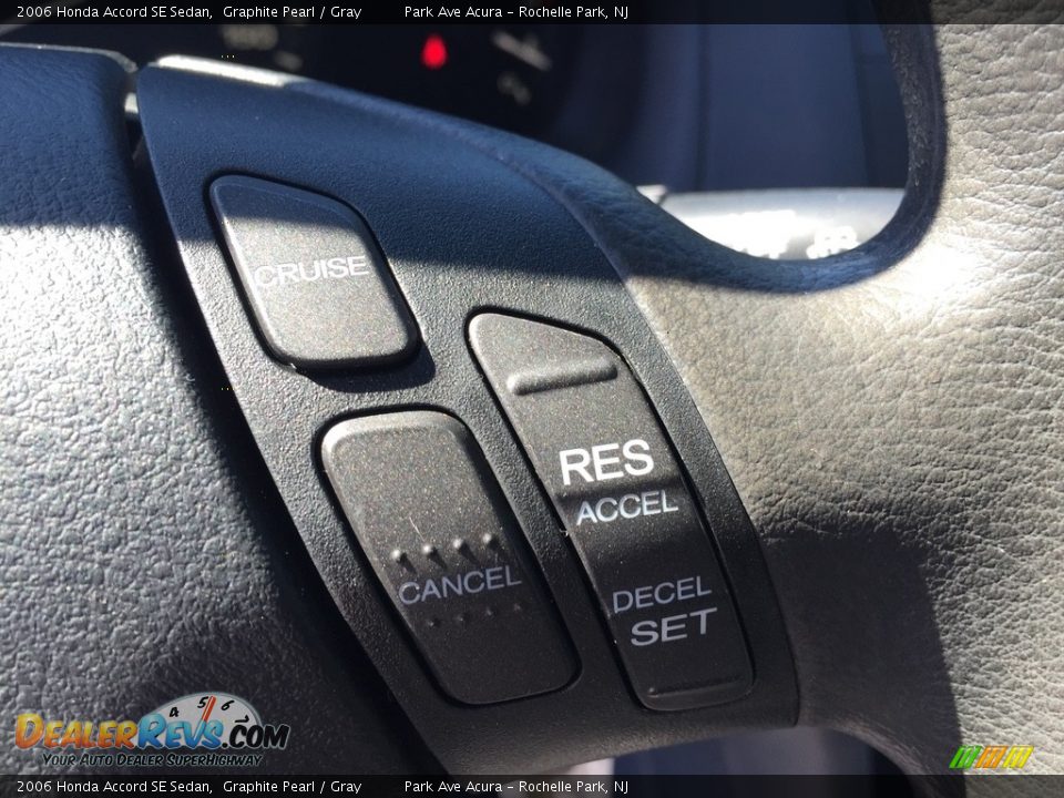 2006 Honda Accord SE Sedan Graphite Pearl / Gray Photo #19