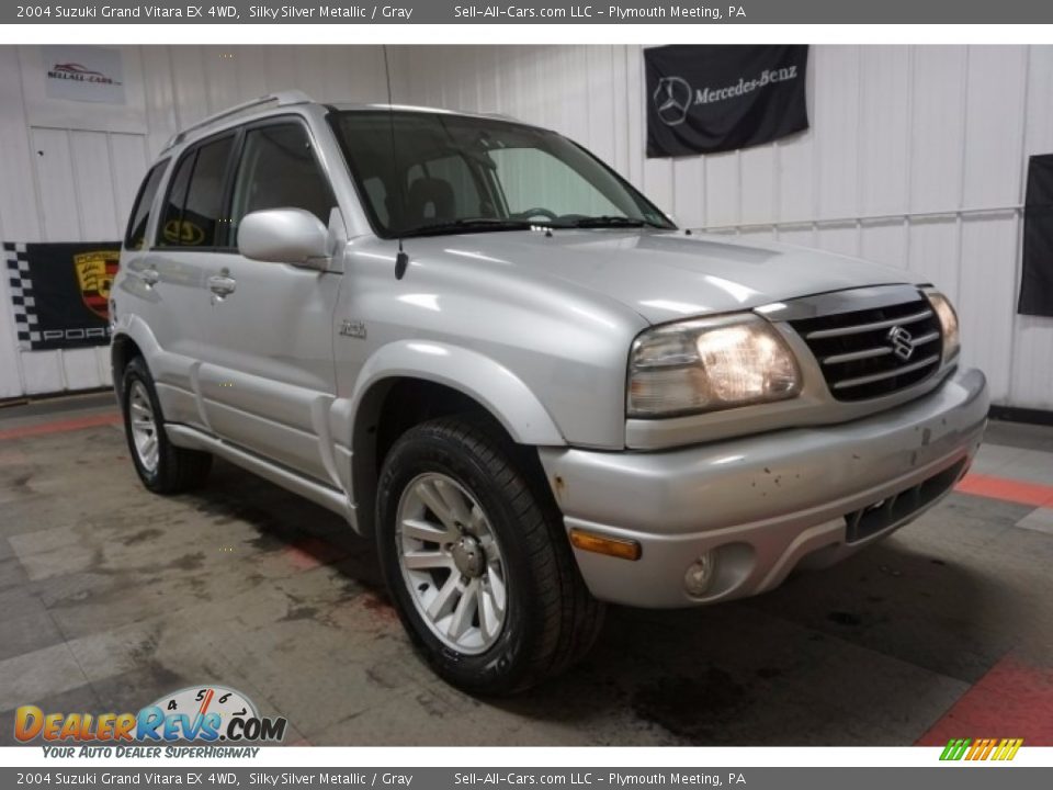 2004 Suzuki Grand Vitara EX 4WD Silky Silver Metallic / Gray Photo #5