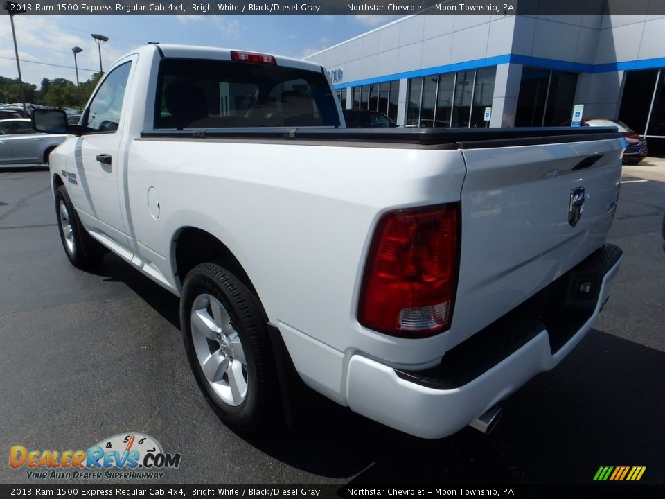 2013 Ram 1500 Express Regular Cab 4x4 Bright White / Black/Diesel Gray Photo #6