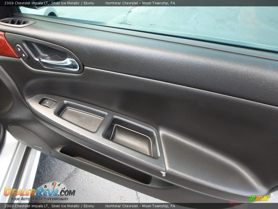 2009 Chevrolet Impala LT Silver Ice Metallic / Ebony Photo #16