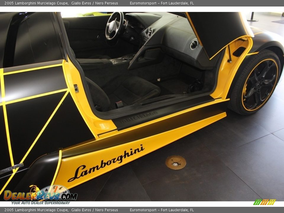 2005 Lamborghini Murcielago Coupe Giallo Evros / Nero Perseus Photo #19