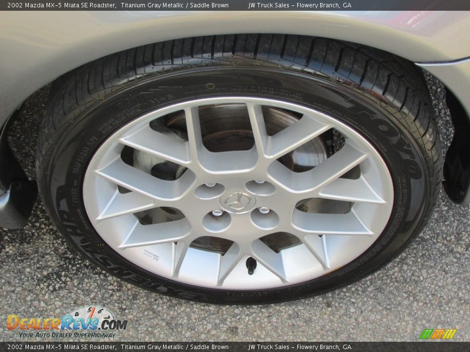 2002 Mazda MX-5 Miata SE Roadster Titanium Gray Metallic / Saddle Brown Photo #32