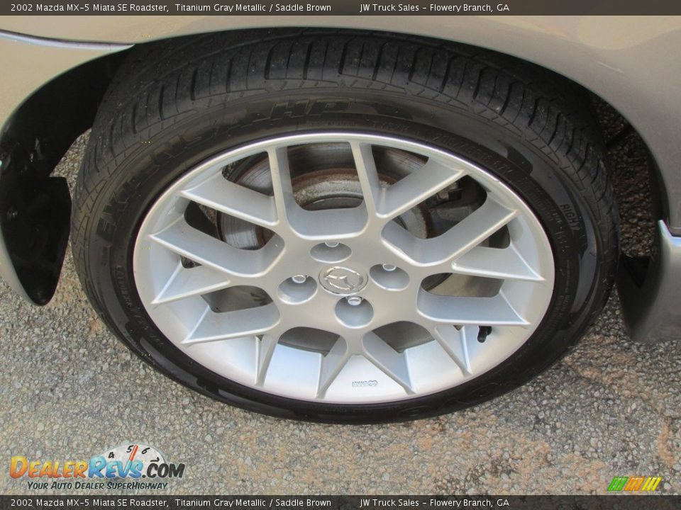 2002 Mazda MX-5 Miata SE Roadster Titanium Gray Metallic / Saddle Brown Photo #33