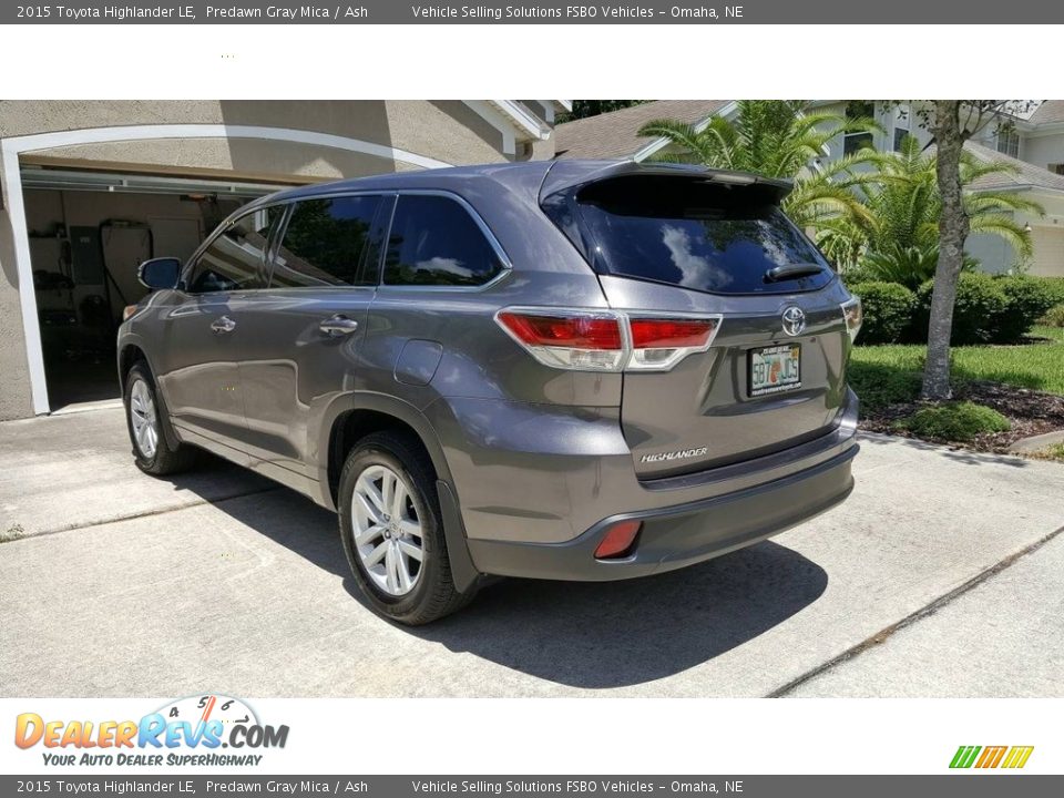 2015 Toyota Highlander LE Predawn Gray Mica / Ash Photo #3