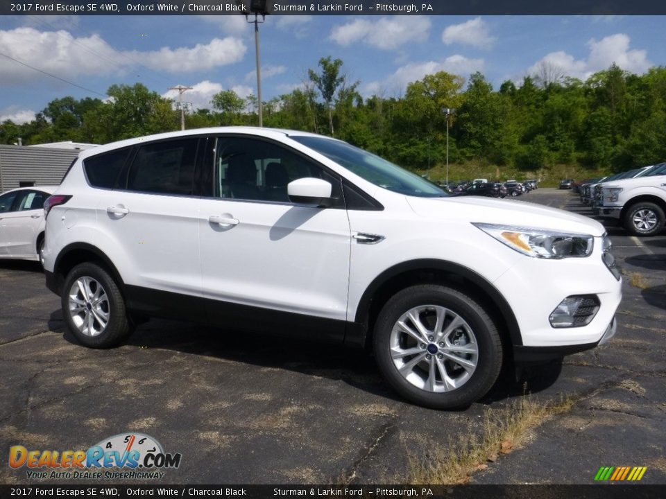 2017 Ford Escape SE 4WD Oxford White / Charcoal Black Photo #1