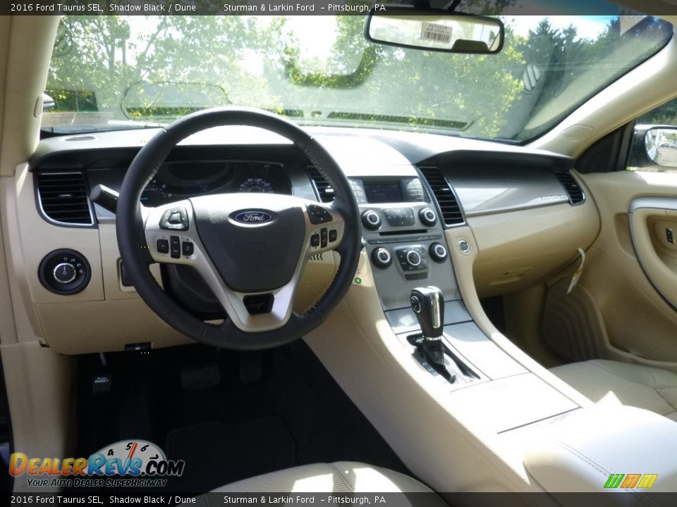 2016 Ford Taurus SEL Shadow Black / Dune Photo #8