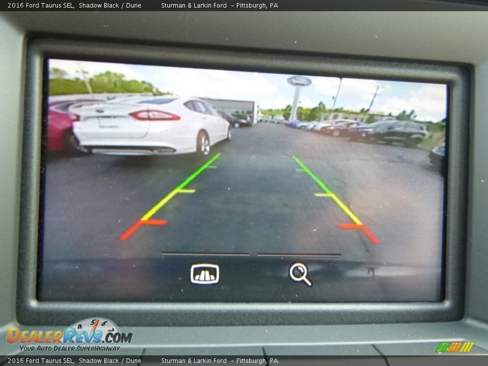 2016 Ford Taurus SEL Shadow Black / Dune Photo #13