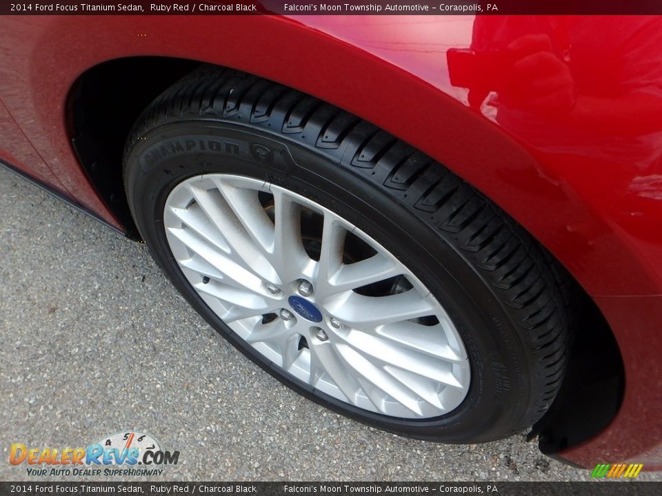 2014 Ford Focus Titanium Sedan Ruby Red / Charcoal Black Photo #9