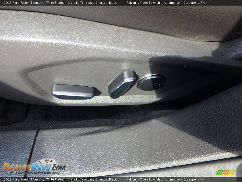 2013 Ford Fusion Titanium White Platinum Metallic Tri-coat / Charcoal Black Photo #20