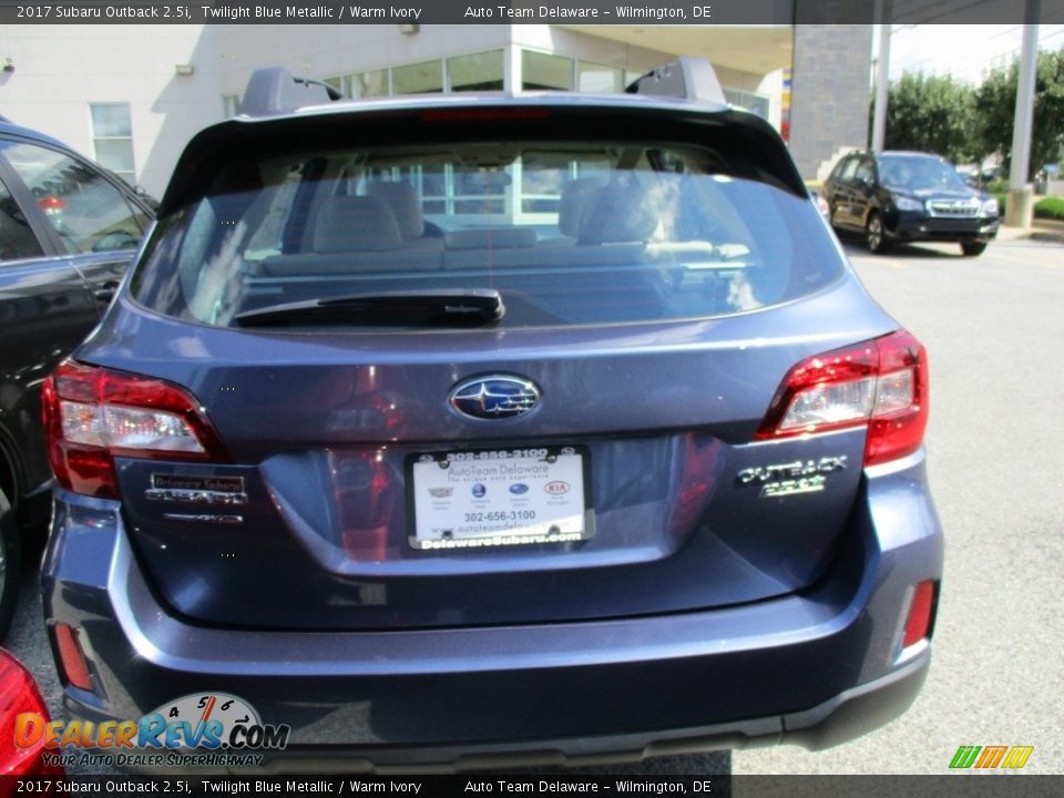 2017 Subaru Outback 2.5i Twilight Blue Metallic / Warm Ivory Photo #4