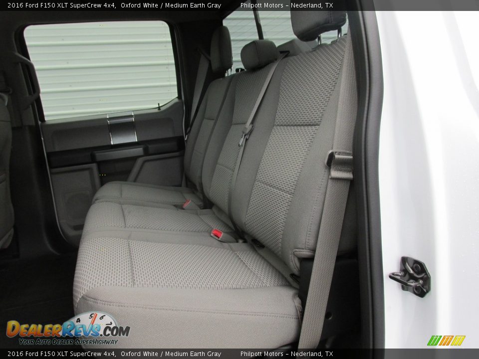 2016 Ford F150 XLT SuperCrew 4x4 Oxford White / Medium Earth Gray Photo #20