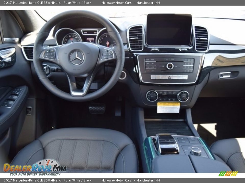 Dashboard of 2017 Mercedes-Benz GLE 350 4Matic Photo #9
