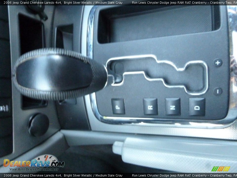 2006 Jeep Grand Cherokee Laredo 4x4 Bright Silver Metallic / Medium Slate Gray Photo #19