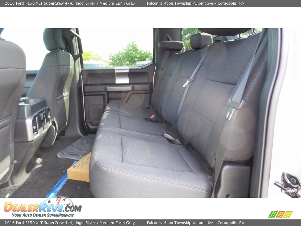 2016 Ford F150 XLT SuperCrew 4x4 Ingot Silver / Medium Earth Gray Photo #9