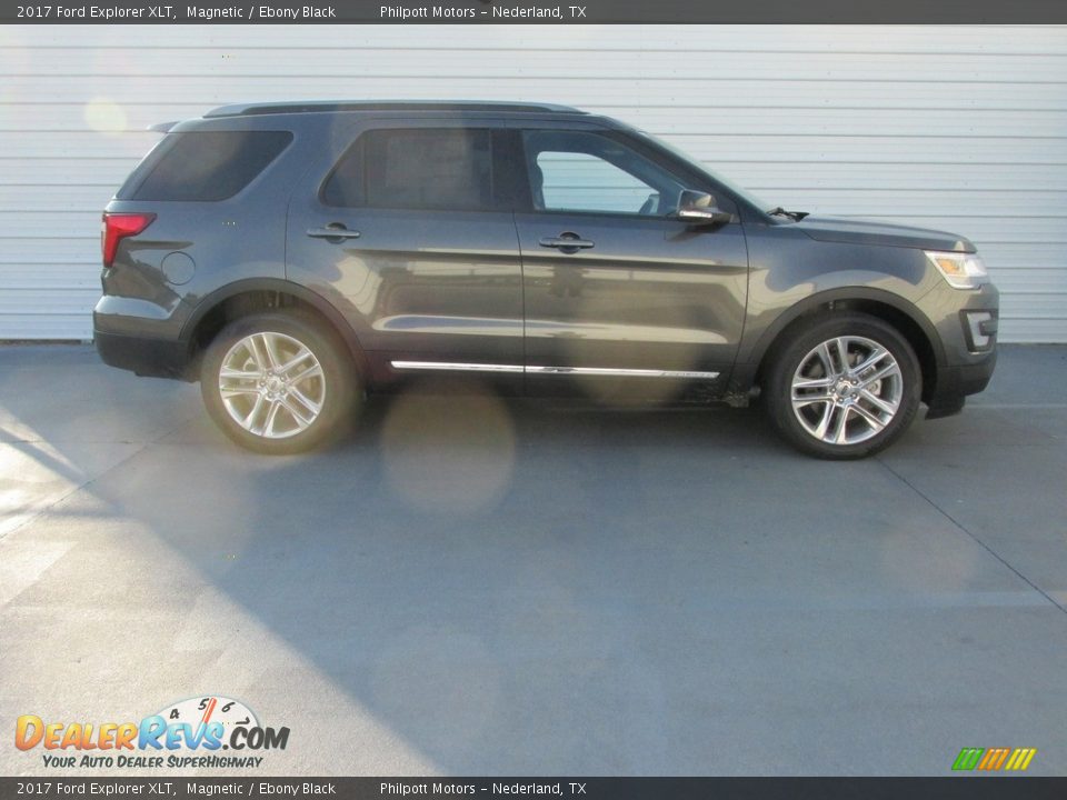 2017 Ford Explorer XLT Magnetic / Ebony Black Photo #3