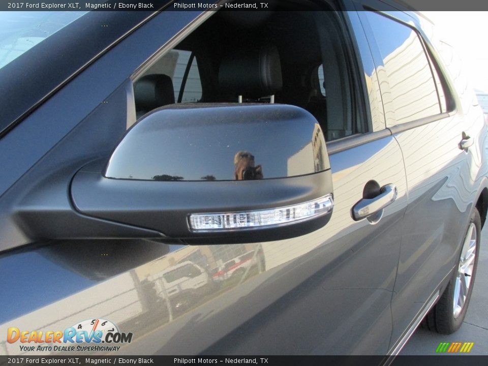 2017 Ford Explorer XLT Magnetic / Ebony Black Photo #12
