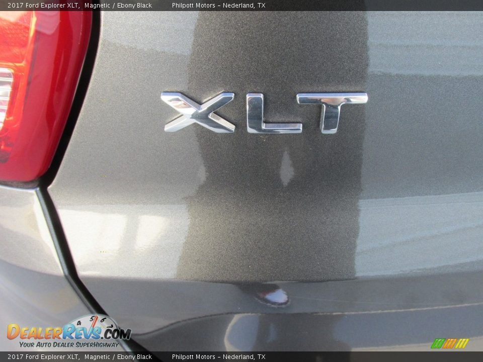 2017 Ford Explorer XLT Magnetic / Ebony Black Photo #13