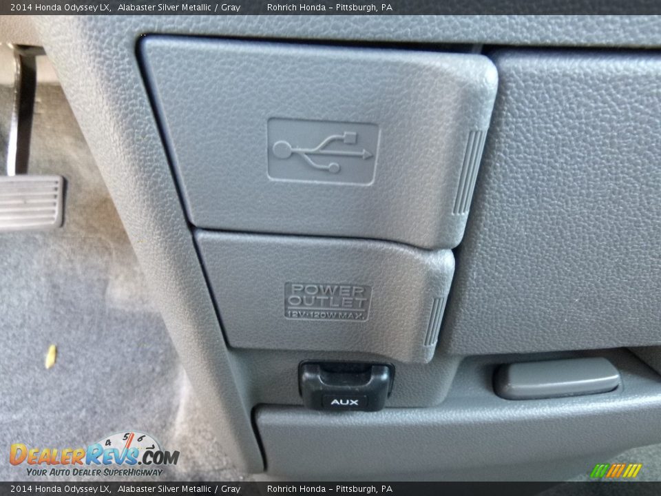 2014 Honda Odyssey LX Alabaster Silver Metallic / Gray Photo #22