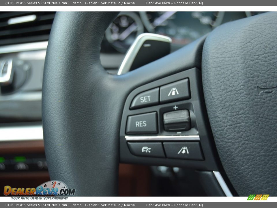 Controls of 2016 BMW 5 Series 535i xDrive Gran Turismo Photo #18