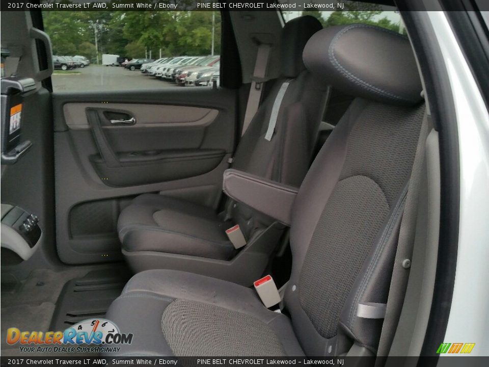 2017 Chevrolet Traverse LT AWD Summit White / Ebony Photo #6