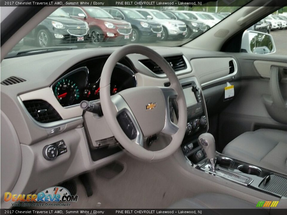2017 Chevrolet Traverse LT AWD Summit White / Ebony Photo #8