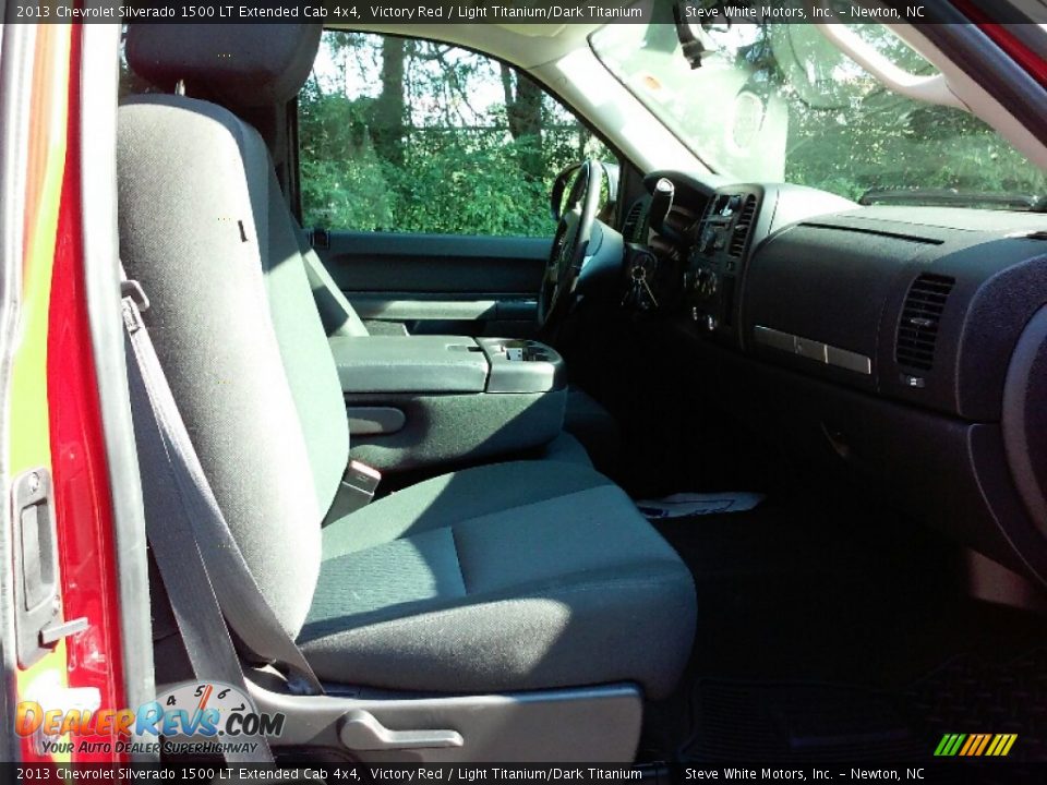 2013 Chevrolet Silverado 1500 LT Extended Cab 4x4 Victory Red / Light Titanium/Dark Titanium Photo #13