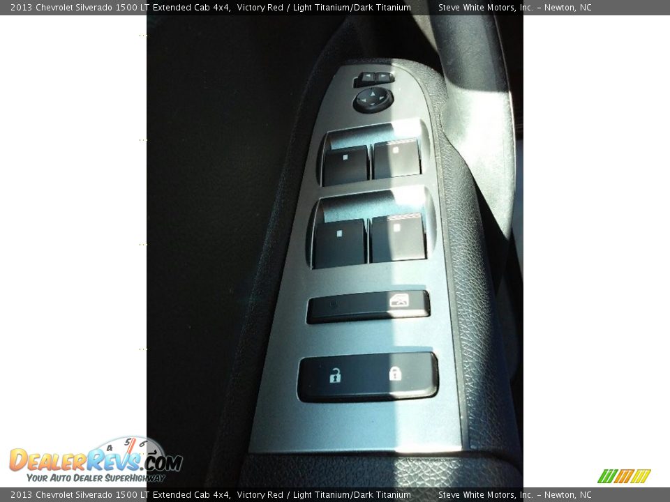 2013 Chevrolet Silverado 1500 LT Extended Cab 4x4 Victory Red / Light Titanium/Dark Titanium Photo #14