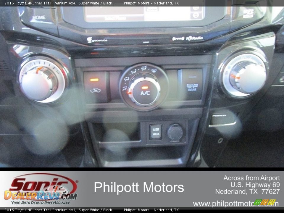 2016 Toyota 4Runner Trail Premium 4x4 Super White / Black Photo #25