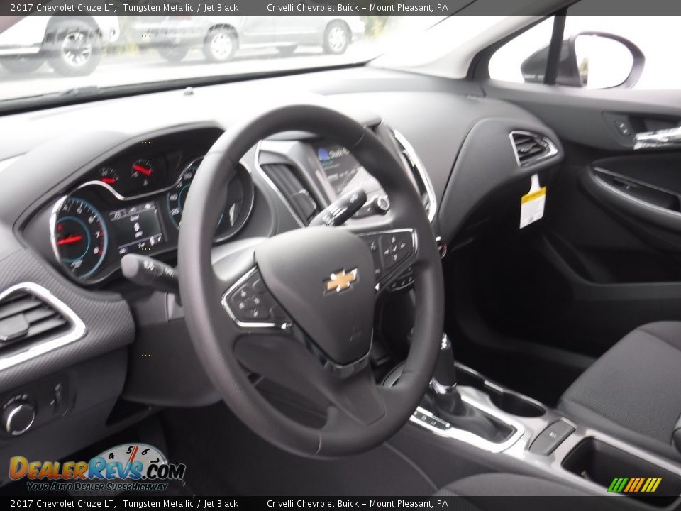 2017 Chevrolet Cruze LT Tungsten Metallic / Jet Black Photo #10