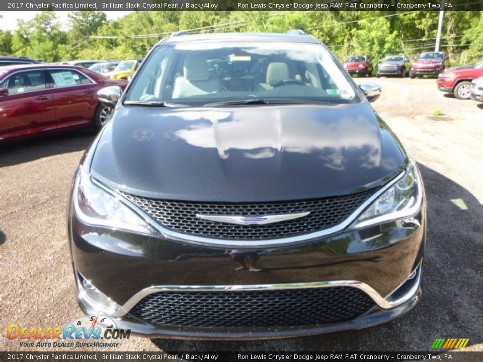 2017 Chrysler Pacifica Limited Brilliant Black Crystal Pearl / Black/Alloy Photo #13