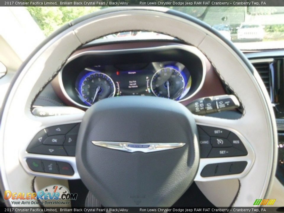 2017 Chrysler Pacifica Limited Brilliant Black Crystal Pearl / Black/Alloy Photo #20
