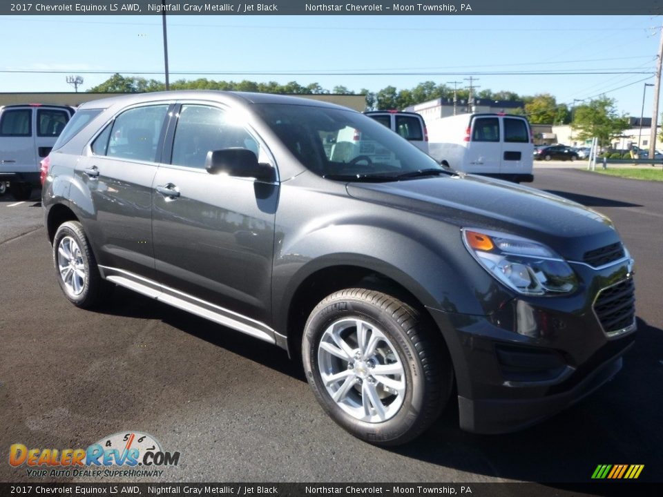 Front 3/4 View of 2017 Chevrolet Equinox LS AWD Photo #3