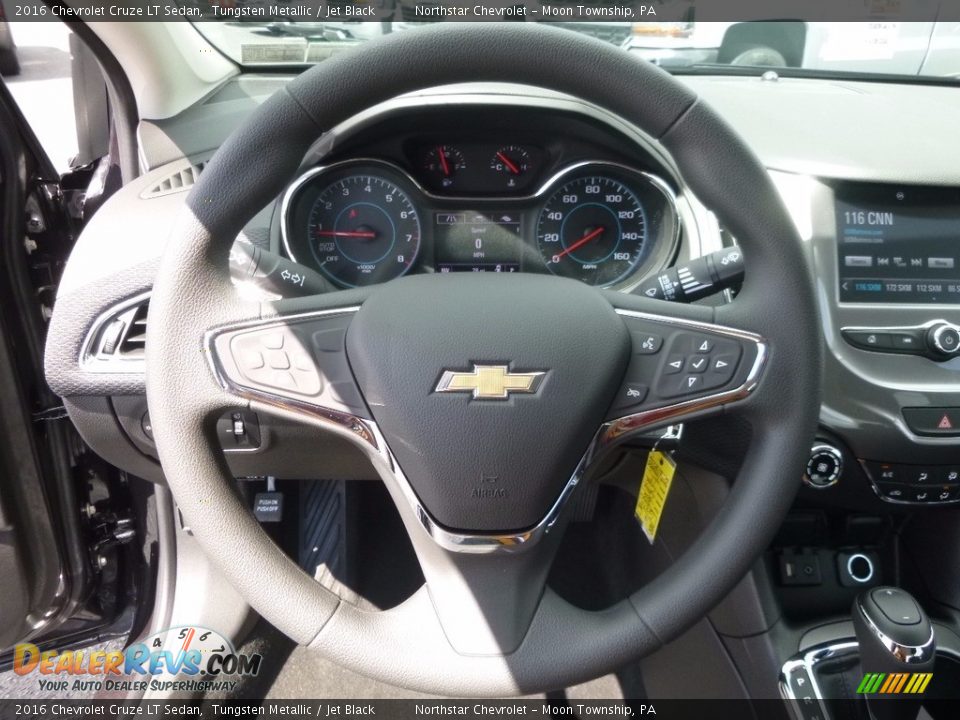 2016 Chevrolet Cruze LT Sedan Tungsten Metallic / Jet Black Photo #16