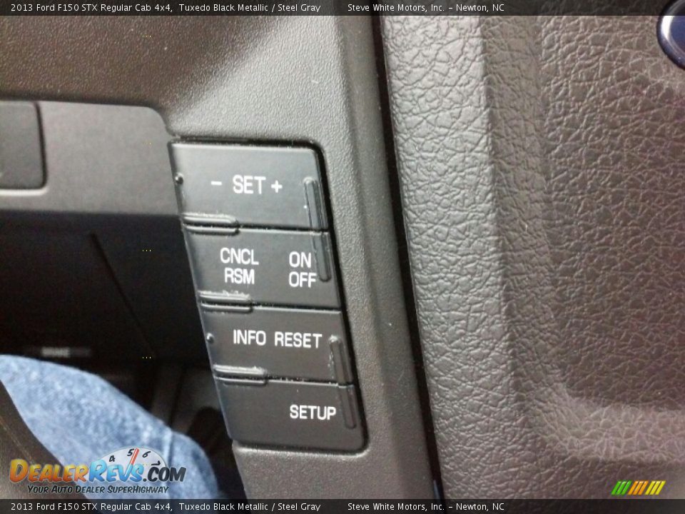 2013 Ford F150 STX Regular Cab 4x4 Tuxedo Black Metallic / Steel Gray Photo #13