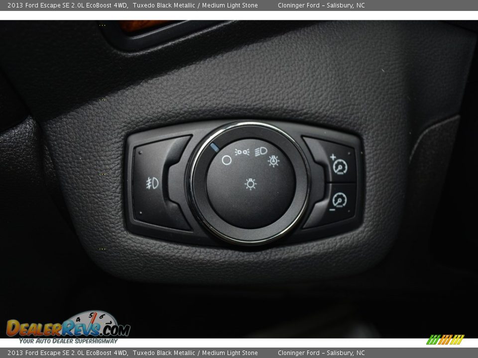 2013 Ford Escape SE 2.0L EcoBoost 4WD Tuxedo Black Metallic / Medium Light Stone Photo #24