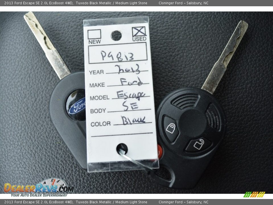 2013 Ford Escape SE 2.0L EcoBoost 4WD Tuxedo Black Metallic / Medium Light Stone Photo #26