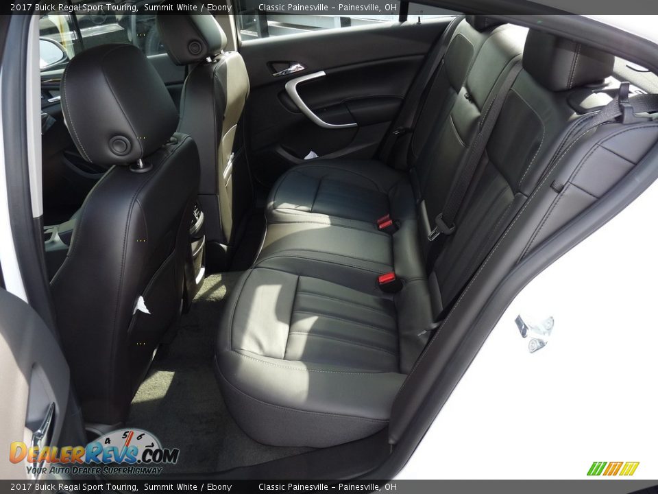 Rear Seat of 2017 Buick Regal Sport Touring Photo #7