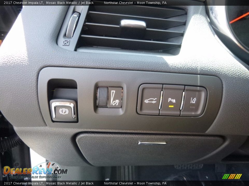 2017 Chevrolet Impala LT Mosaic Black Metallic / Jet Black Photo #16