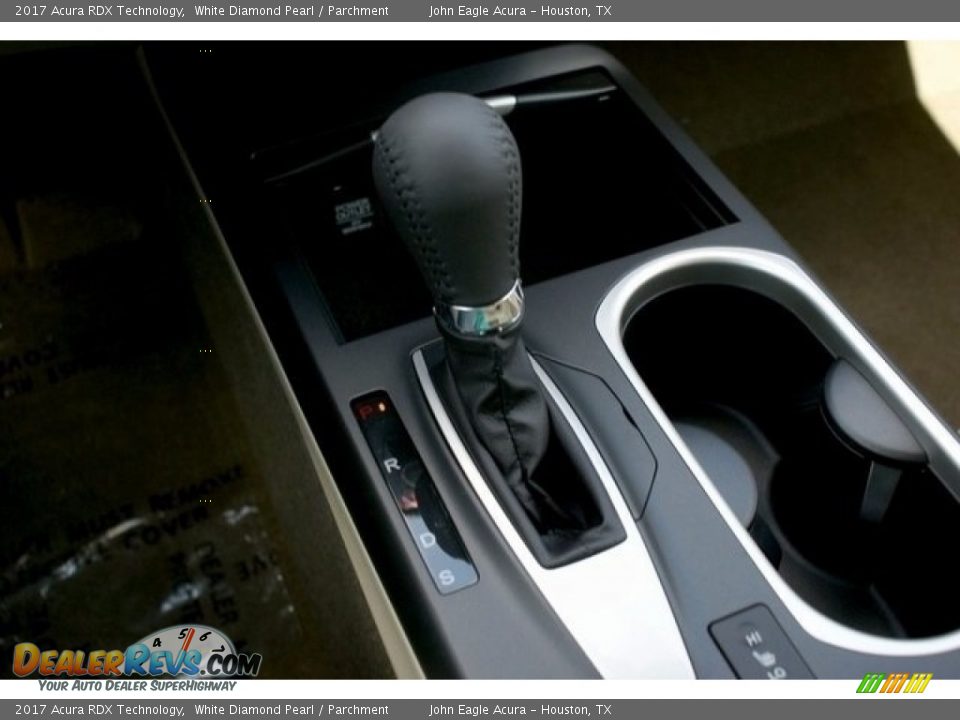 2017 Acura RDX Technology White Diamond Pearl / Parchment Photo #34