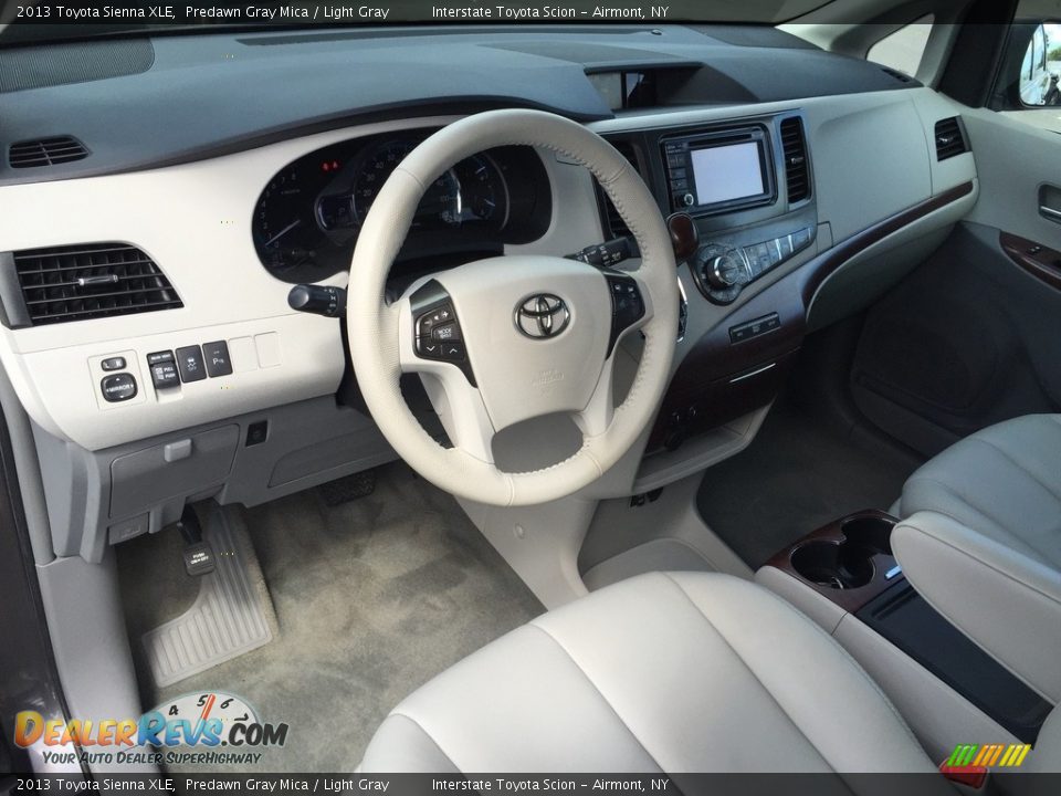 2013 Toyota Sienna XLE Predawn Gray Mica / Light Gray Photo #9