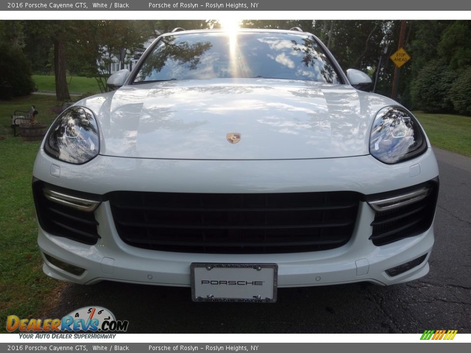 2016 Porsche Cayenne GTS White / Black Photo #2