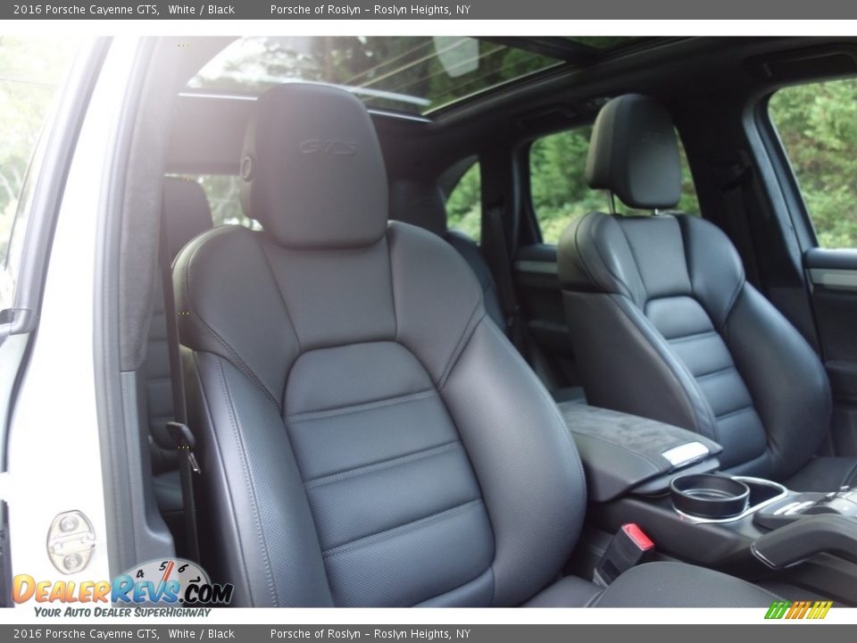 Black Interior - 2016 Porsche Cayenne GTS Photo #21