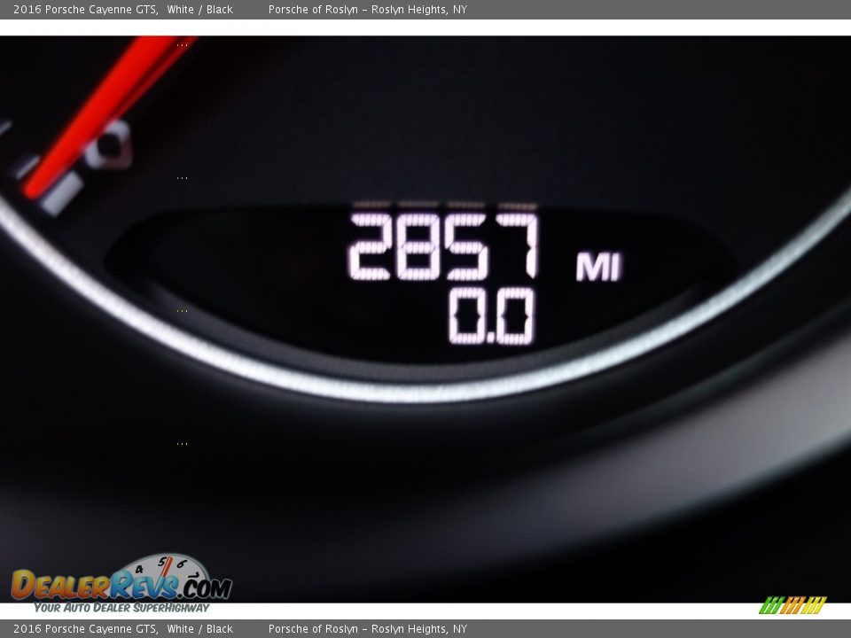 2016 Porsche Cayenne GTS White / Black Photo #24