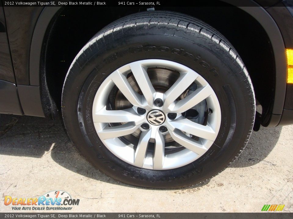 2012 Volkswagen Tiguan SE Deep Black Metallic / Black Photo #23