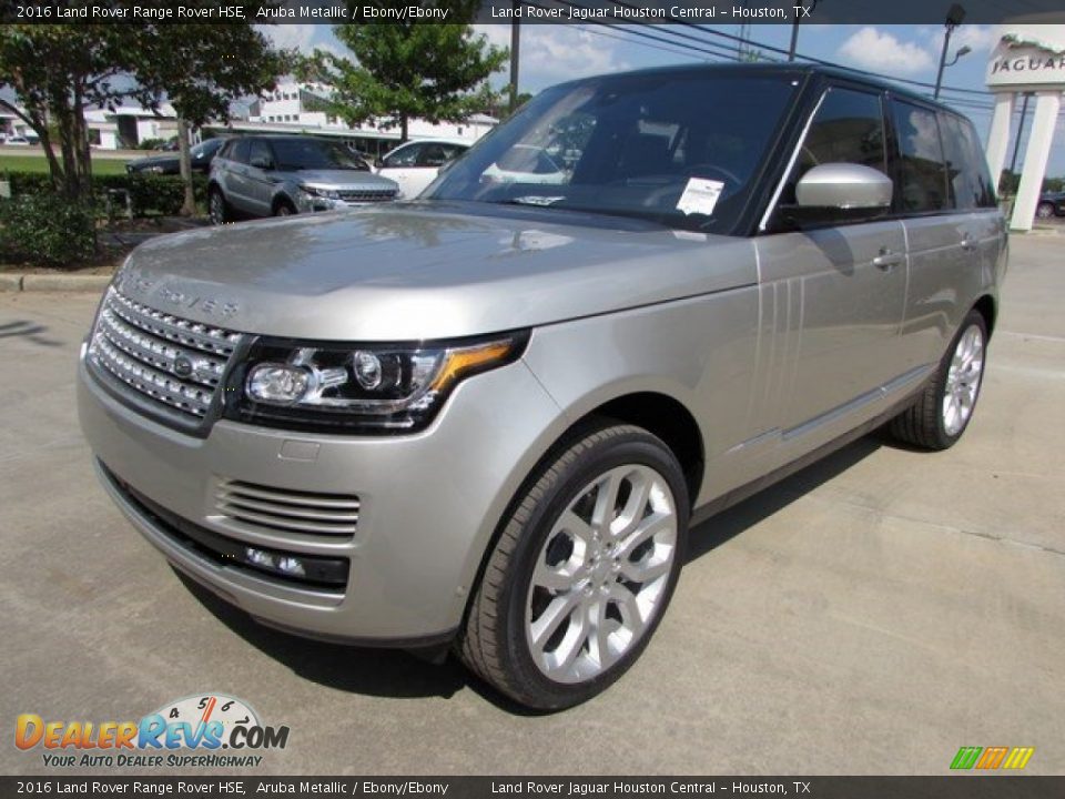 Front 3/4 View of 2016 Land Rover Range Rover HSE Photo #11