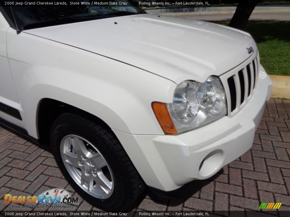 2006 Jeep Grand Cherokee Laredo Stone White / Medium Slate Gray Photo #17