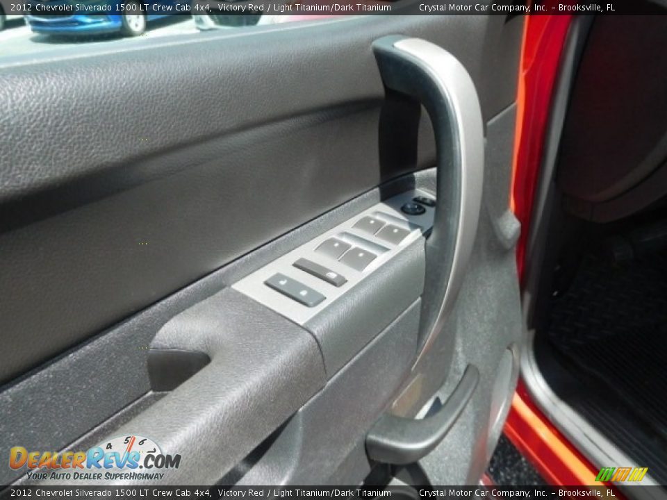2012 Chevrolet Silverado 1500 LT Crew Cab 4x4 Victory Red / Light Titanium/Dark Titanium Photo #17